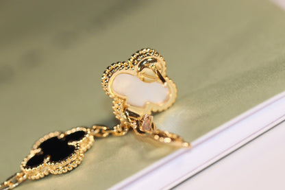[AuraEcho]CLOVER EARRINGS GOLD ONYX MOP 3 MOTIF