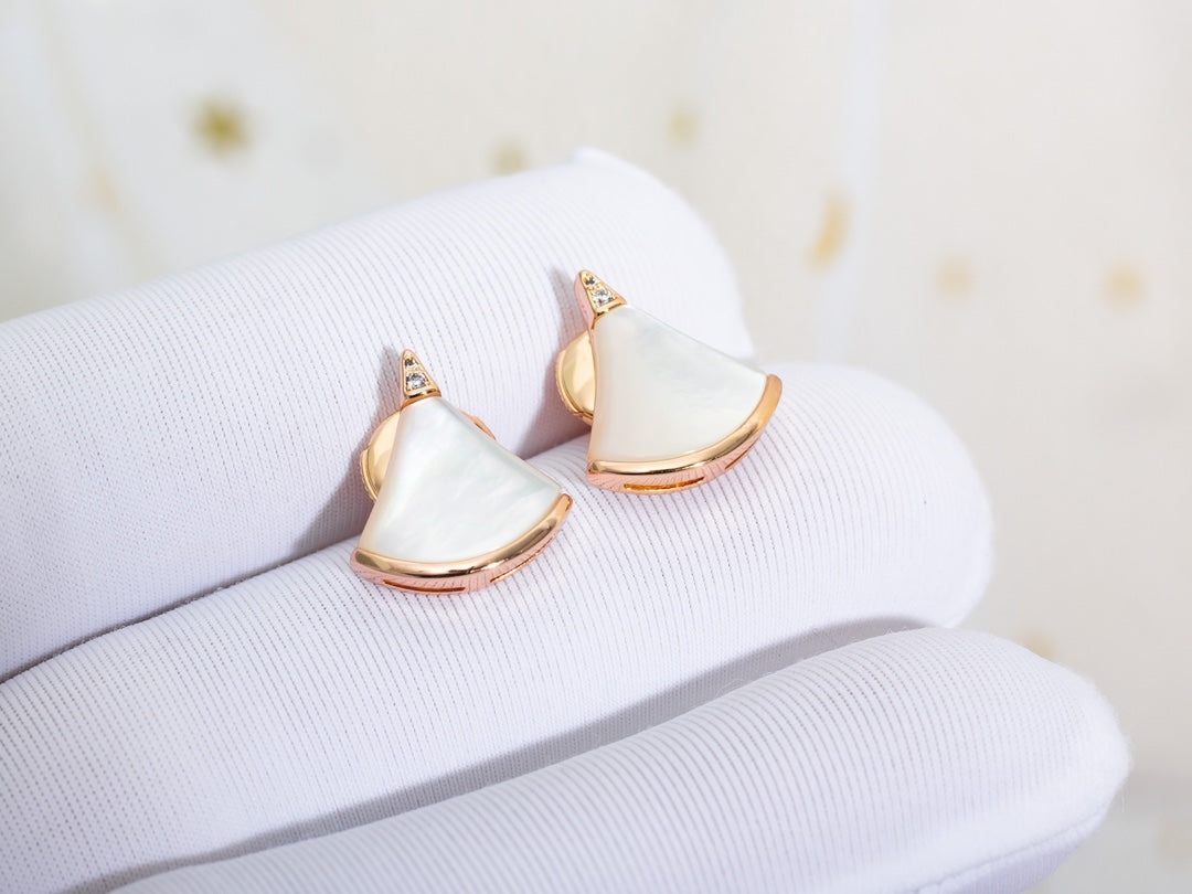 [AuraEcho]DIVAS DREAM EARRINGS PINK GOLD