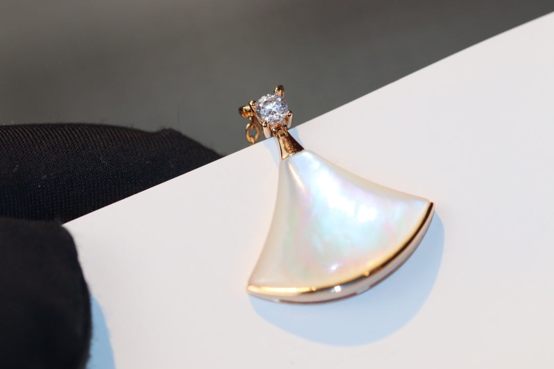 [AuraEcho]DREAM NECKLACE WHITE MOP PINK GOLD 1 DIAMOND