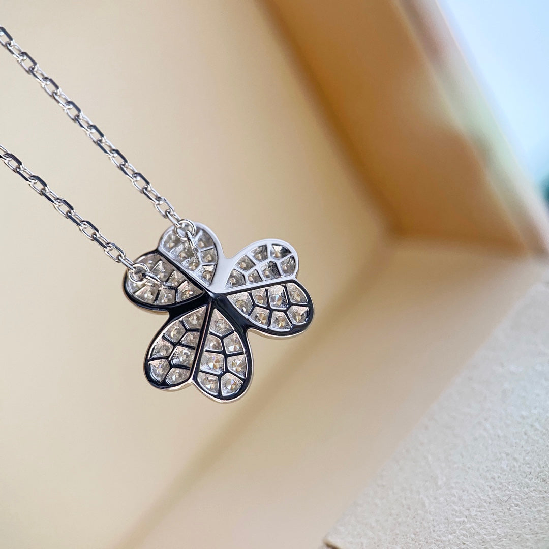 [AuraEcho]CLOVER DIAMOND NECKLACE SILVER
