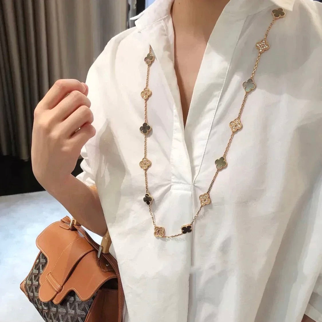 [AuraEcho]CLOVER 20 MOTIFS DARK MOP DIAMOND  NECKLACE