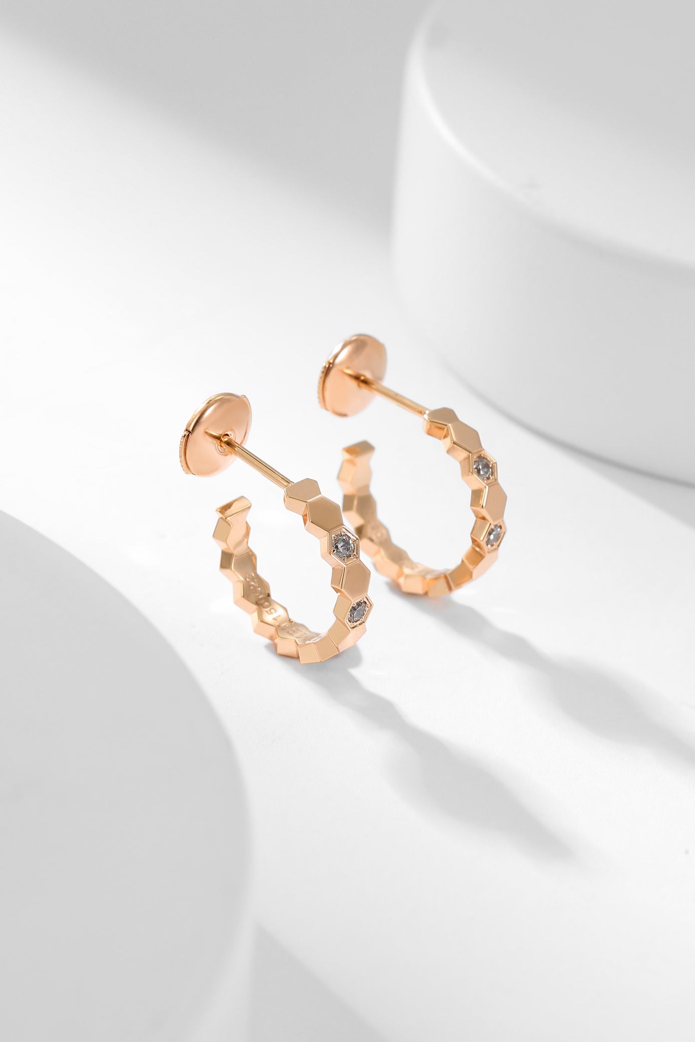 [AuraEcho]BEE LOVE DIAMOND HOOP EARRINGS