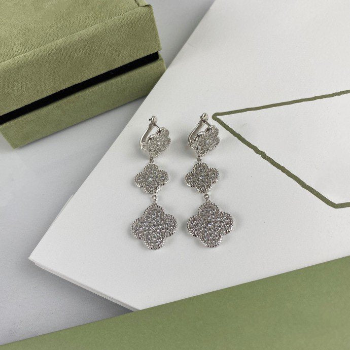 [AuraEcho]CLOVER 3 MOTIF DIAMOND SILVER DROP EARRINGS