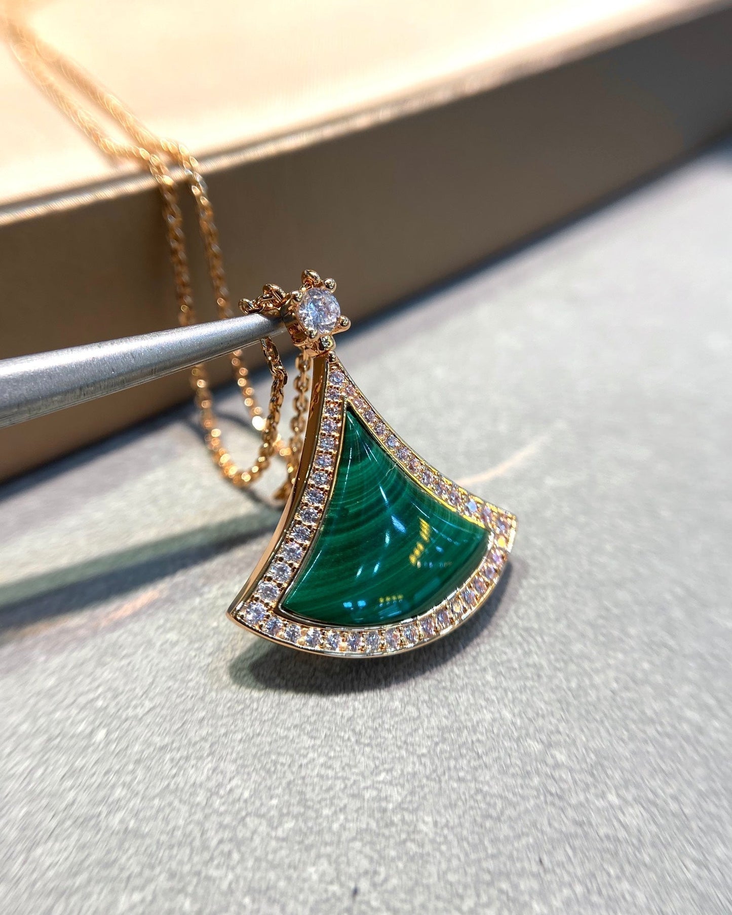 [AuraEcho]DREAM MALACHITE DIAMOND PAVED PINK GOLD NECKLACE